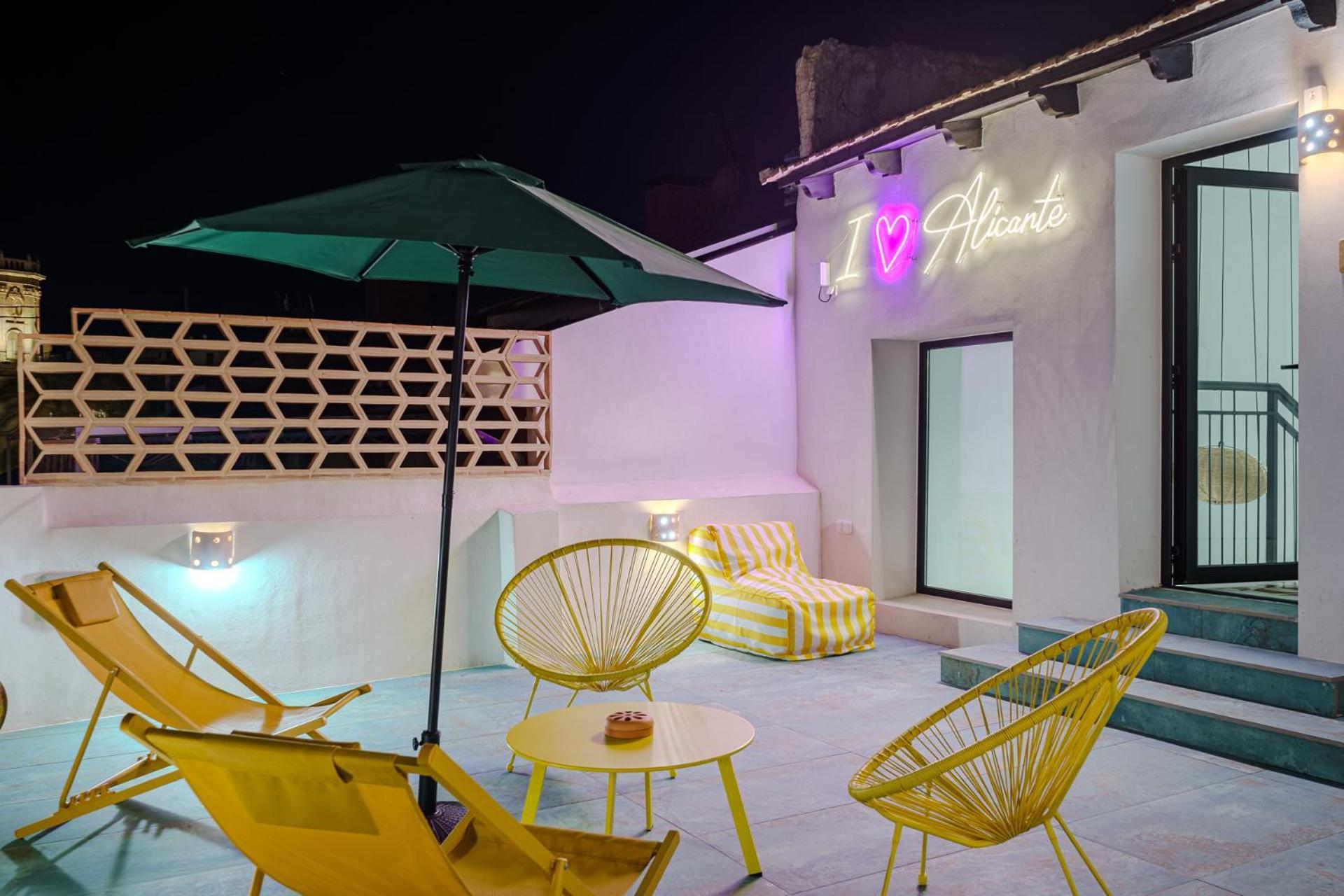 Refined And Practical Studio In Historic Center Of Alicante Ngoại thất bức ảnh